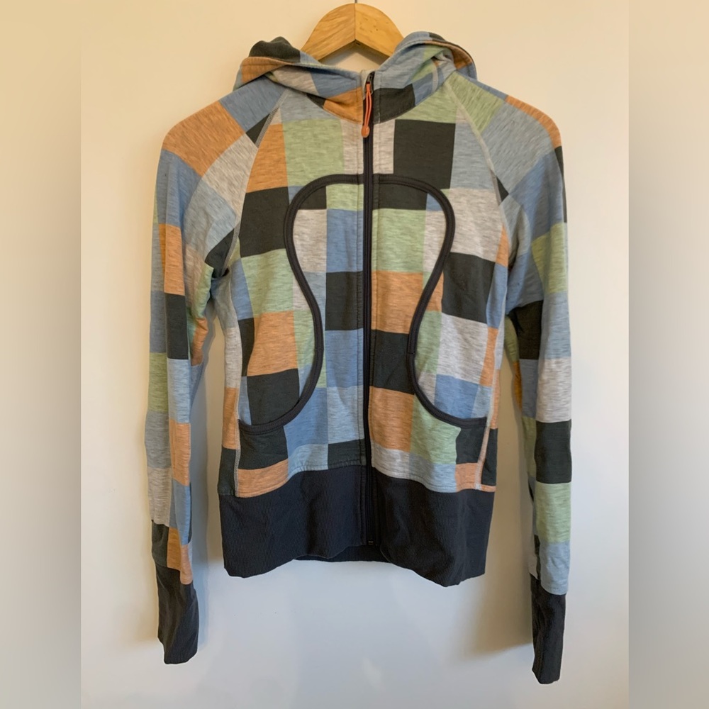 Lululemon zip up sweater size 4